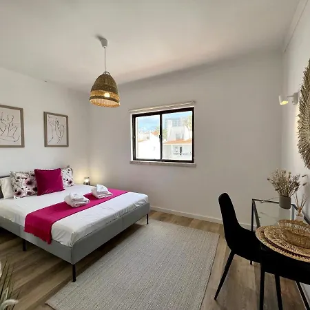 דירה Design By Homing